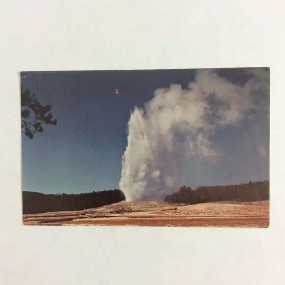 VINTAGE Post Card Old Faithful Geyser Yellowstone - Picture 3 of 12